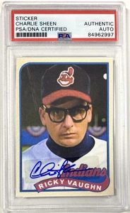 Tarjeta de béisbol firmada por Charlie Sheen "Ricky 'Wild Thing' Vaughn" - PSA - Imagen 1 de 2