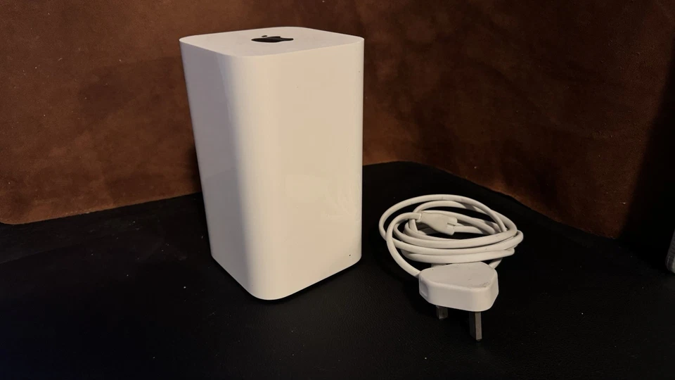Apple AirPort Extreme Base Station 6th Gen WiFi Router A1521 - FAST DISPATCH - Image 1 of 2