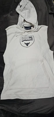 Sudadera con capucha Under Armour Project Rock sin mangas con cordón de felpa francesa blanca  Foto 1 de 4