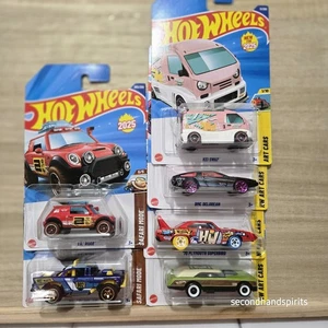 HOT WHEELS Mainline 6 Piece HW Art Cars (4) And Safari Mode(2) - Picture 1 of 3