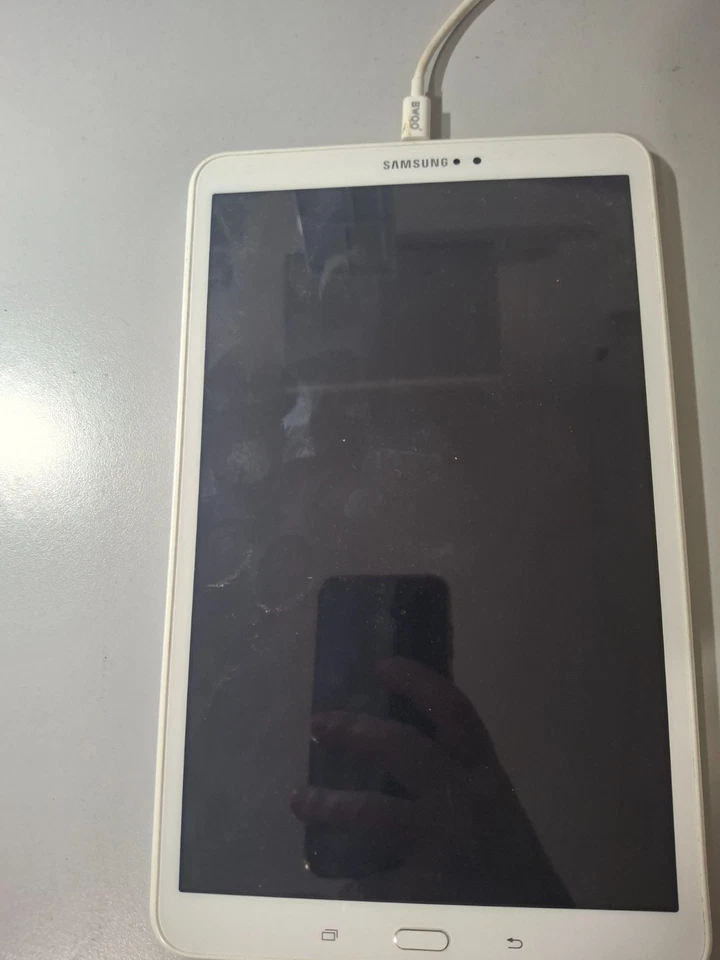 Samsung Galaxy Tab A6 10.1''  Wi-Fi, 10,1" - White - Immagine 1 di 1