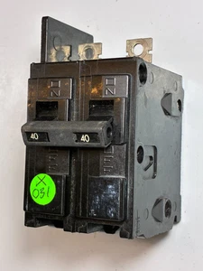 Siemens BQ2B040 BQ (40-AMP) (2-POLE) (120/240VAC) 10Kaic  TESTED 60 DAY-WARRANTY - Picture 1 of 8