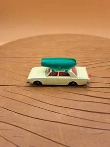 Matchbox regular wheel 45b Ford Corsair & Boat die-cast collectible - Picture 1 of 5