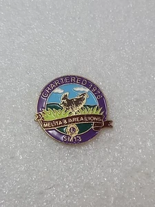 Pin de solapa Melita & Area Lions Club International Chartered 1976 5M13 - Imagen 1 de 4