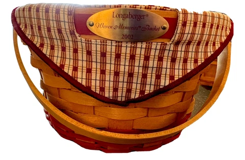 2002 Longaberger Woven Memories Tour Basket with fabric liner ￼ and lid Cover