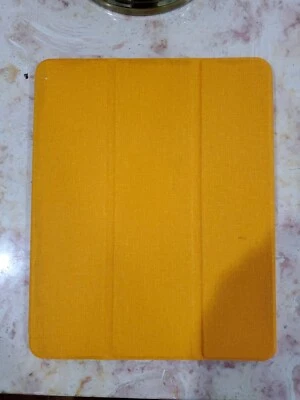 Funda tipo folio para iPad Pro 12.9 4ª generación Foto 1 de 4