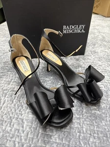 Stunning Badgley Mischka Alysha Black Satin Women's Size 7.5 New In Box - Picture 1 of 8