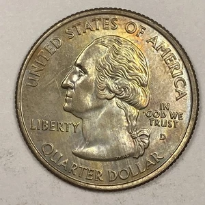 2004 Washington Quarter .25.  High Leaf Error. Toned Unc. - Picture 1 of 3