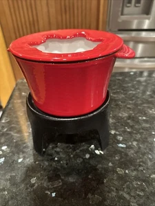 Olla para fondue de hierro fundido esmaltada roja con soporte - Imagen 1 de 10
