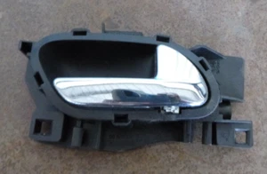 Peugeot 308 08-11 Hatch / Wagon Right Inner Door Handle - Picture 1 of 2