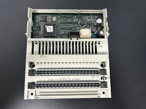 Base modulo I/O Schneider TSX Momentum170AAI52040 USATO - Foto 1 di 6