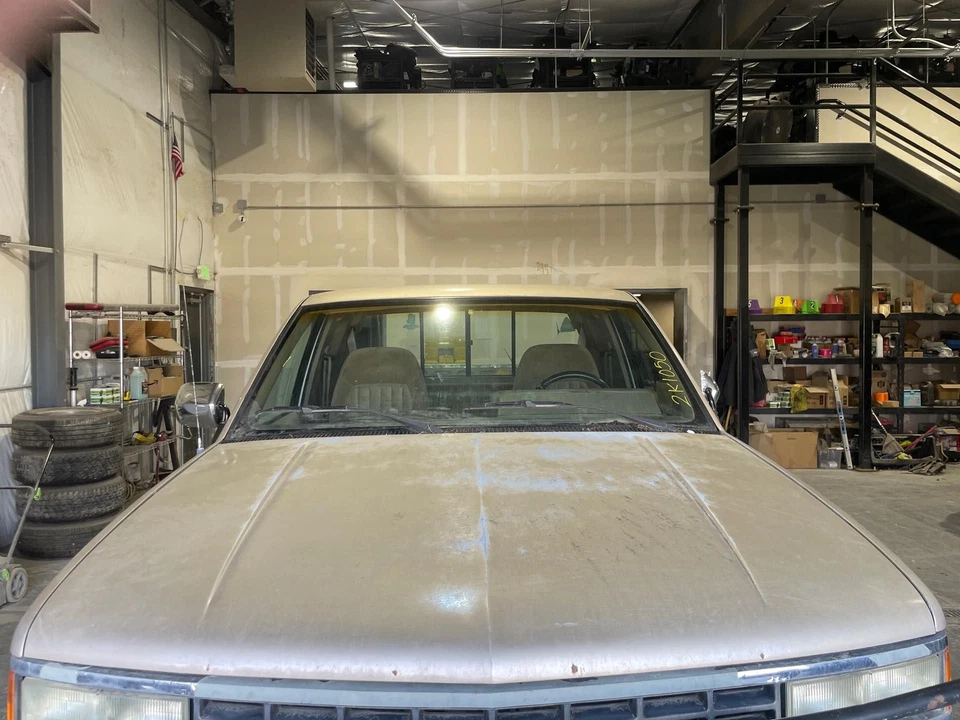 88-2000 CT2500 Hood Panel Beige Metallic-57U Foto 1 de 4