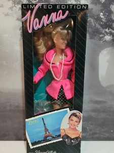 Vanna White Wheel of Fortune Limited Edition Barbie Doll NIP Paris Vintage 1992 - Bild 1 von 3