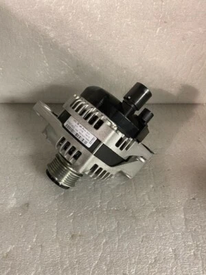 Генератор переменного тока 2014-2019 Jeep Renegade Fiat 500 л 1,4 л 51931432 оригинальный - Изображение 1 из 3