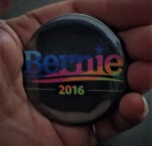 Rainbow Bernie Campaign Button wunderschön 2 Zoll 2 Knöpfe - Bild 1 von 2