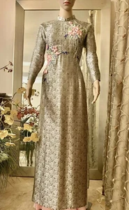 Ao Dai Thiet Ke, Silver Saga, Lụa Hà Đông, Embroidered Ribbon With Pants. XL - Picture 1 of 3