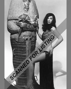 VALERIE LEON HAMMER HORROR GIRL 8x10 PHOTO #9206 - Picture 1 of 1