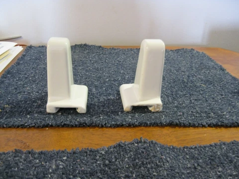 Vintage Porcelain Ceramic Tile Bathroom Fixtures Two Piece Toilet Paper Holder Cover