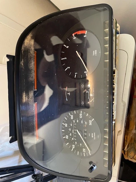 BMW 524td 1985 conjunto de panel de instrumentos para piezas o reparación Foto 1 de 3