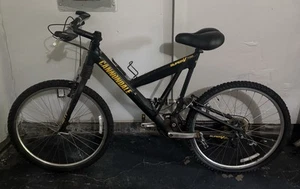 Vintage Cannondale Super V 700 Mountain Bike - Picture 1 of 1