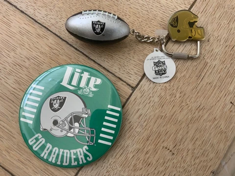 lil' brats nfl keychain Oakland Los Angeles Raiders Vegas 2 Raiders pins Miller Cover