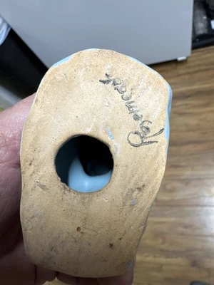 Estatuilla de ardilla de cerámica vintage Rosemeade North Dakota rara decoración de cerámica ND Foto 1 de 3