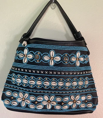 Bolsa de ombro ISABELLA FIORE "Mina" concha do mar chocada frisada couro preto hobo - Imagem 1 de 4