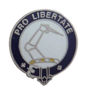 Insignia prendedor con nombre escocés del clan Wallace Escocia - Por la libertad - Imagen 1 de 3