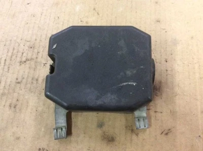 80 81 82 83 84 85 MERCEDES BENZ 300D 300CD 300TD RELAY HOLDER AND COVER - Image 1 of 4