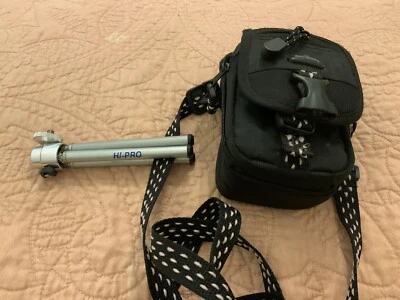 Samsonite Small Camera Bag Black 6 1/4” Mini Tripod, Shoulder Strap, +Belt Loop - Image 1 of 4