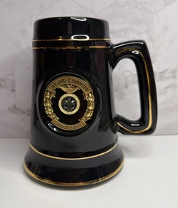 CVA-67 USS JOHN F. KENNEDY Bierstein Keramik/Krug. Goldrand  - Bild 1 von 4