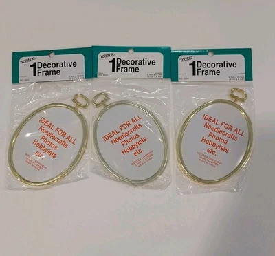 Vintage Westex Oval Decorative Frame Needle Crafts Hobbies Gold 3.25" × 4.25" - Image 1 of 3