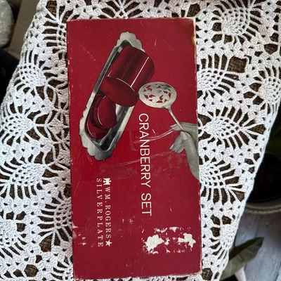 Wm. Juego de arándanos de plata Rogers decoración navideña vintage de Acción de Gracias Foto 1 de 4