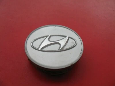 HYUNDAI SONATA AZERA KONA (1) WHEEL RIM HUB CAP HUBCAP CENTER COVER PLUG #6461 - Image 1 of 2