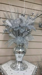 BRUCHDIAMANT SILBER KRISTALL VASE MIT XL WEISS UND SILBER BLUMENGESTECK - Bild 1 von 7