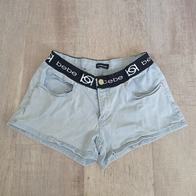 Pantalones Cortos Denim BEBE De Colección Raros Calientes Logo en la Cintura Talla 26 Foto 1 de 4
