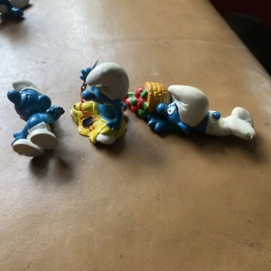 bin 3 X Smurf #319 - Picture 1 of 17