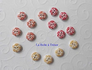 15 Boutons Rond en Bois Motif Fleur pour Couture,Scrapbooking Ø 1,5cm - Réf. BO3 - Imagen 1 de 1