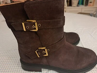 Botín de gamuza con hebilla Anne Taylor estilo # 826290 color: marrón/algarroba talla: 10 Foto 1 de 4