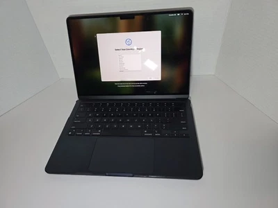 Apple MacBook Air 13.6" M2  16GB RAM 256GB SSD A2681 - Image 1 of 4