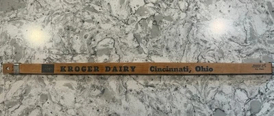 "Regla de palo de patio deslizante vintage de 36"" para publicidad láctea Kroger" Foto 1 de 4