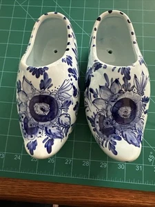 Set Of 2 Hand Painted Shoe Planters - Picture 1 of 13