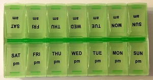 Wöchentlicher Pillen-Organizer zweimal täglich 7 Tage AM PM Medizin Druckknopf Etui Box - Bild 1 von 3
