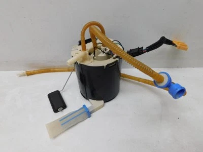 Conjunto de bomba de combustible McLaren MP4 12C Spider 2013 RHS 11K0004CP.01 J096 Foto 1 de 3