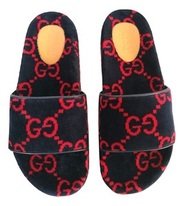 Ciabatte da uomo Gucci, Collezione Estate 2022 - Stileo.it