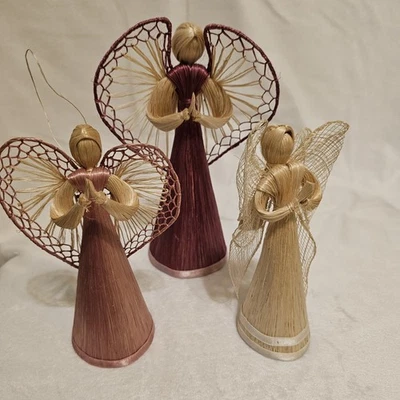 Lot Of 3 Vintage Straw Angels. One Tan, Two Purple.Christmas Decorations. - Image 1 of 4