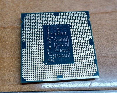 LOT OF 4 INTEL CORE i5-4570TE SR17Z 2.70GHz - Image 1 of 2