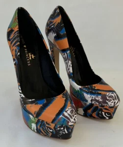 RUTHIE DAVIS Disney Rajah Leather Heels Size 37 NWOB - Picture 1 of 10