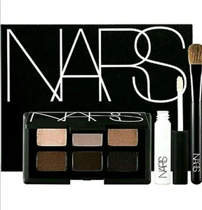 NARS AND GOD CREATED THE WOMAN EYE KIT PALLETE, PRIMER & CONTOUR BRUSH NEW BOXED - Picture 1 of 2