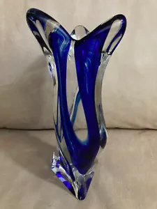 Wunderschöne MURANO Glas Vase Blauer Farbverlauf 27cm asymmetrisch aus Nachlaß - Picture 1 of 15